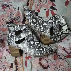 Fergalicious Black and Gray Snake Print Ankle Booties